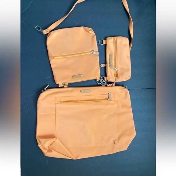 MaggiB Fold & Go Getaway Trio bag Set Of 3 Water Resistant Orange Never Used - Picture 2 of 10